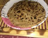A picture of step 3 of Stuffed Rajasthani Besan parantha.