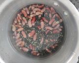A picture of step 3 of Dal Makhni.