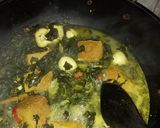 Foto langkah ke 4 dari resep Sayur Daun Singkong teri tahu telur puyuh Masak Santan.