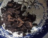 Foto langkah ke 3 dari resep Sandwich Choco Ice Cream.