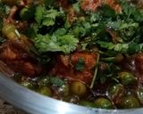A picture of step 8 of Matar gosht.