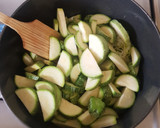 Foto del paso 3 de la receta: Sopa cremosa de calabacitas con poro