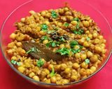 A picture of step 5 of Protein Full Chole Masala.