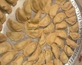 A picture of step 4 of Sambousek for Frying and Freezing.