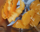 Foto del paso 1 de la receta: Compota de fresas, naranja y vainilla. Sin azúcar