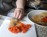 Foto del paso 10 de la receta: Coca salada con escalivada, huevo duro, atún... (con lo que prefieras)