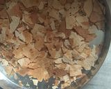 A picture of step 1 of Spicy watery khakhra.