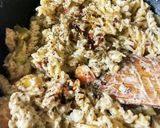 A picture of step 3 of White sauce chicken pasta.