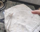 A picture of step 4 of Thalipeeth😋.