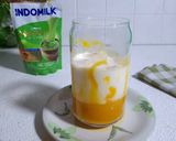 Foto langkah ke 2 dari resep Ice Mango Matcha Latte.
