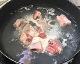 รูปขั้นตอนการทำที่ 2 ของ ต้มผักกาดดองซี่โครงหมู