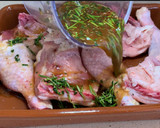 Foto del paso 4 de la receta: Pollo al horno con romero