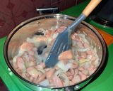 Foto langkah ke 3 dari resep Sosis Tumis Telur Puyuh.