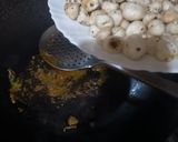 A picture of step 4 of Roasted Makhana Masala (Fox nuts).