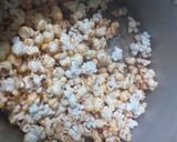Foto del paso 2 de la receta: Pochoclos con caramelo