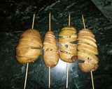 স্ট্রীট স্টাইলে পটেটো টর্নেডো(Street style potato tornado recipe in Bengali) রেসিপি ধাপ - 2 ছবি