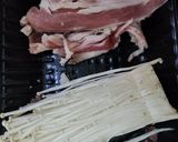 Foto langkah ke 1 dari resep Beef Enoki Roll.