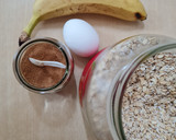 Foto del paso 1 de la receta: Tortitas de avena y banana 🍌Pancakes saludables 🥣 Sin azúcares agregados ni edulcorantes