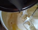 Foto langkah ke 4 dari resep Bolu tiramisu.