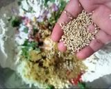 A picture of step 2 of Multi flour mix Thalipith.