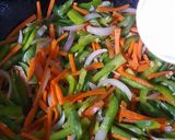 A picture of step 6 of Egg Chowmein.