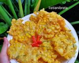 Foto langkah ke 3 dari resep Bakwan Jagung🌽 with Mantang & Udang Kering.
