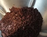 Pas rețetă Prăjitură cu blat de cacao, blat de nucă și cremă de vanilie 10 fotografie