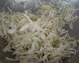 থাই কোকোনাট মিল্ক ক্যাবেজ স্যুপ (Thai coconut milk cabbage soup recipe in Bengali) রেসিপির ধাপ 2 ছবি