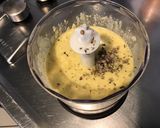Une image de l'étape 3 de Sauce au melfor et ail mariné (melfor,moutarde au melfor et poivre en grains).