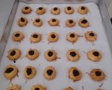 Foto langkah ke 8 dari resep Thumbrint Cookies.