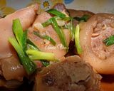 Hình bước làm 3 của món Chân giò kho nước tương