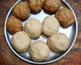 A picture of step 3 of Shenga Poli / Peanut Poli.