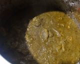 A picture of step 5 of Palak Chicken.