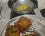 कोथिंबीर वडी (kothimbir wadi recipe in marathi) रेसिपी स्टेप 12 फोटो 