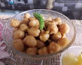 छोले व बटर नान (chole ani butter nan recipe in marathi) रेसिपी स्टेप 3 फोटो 
