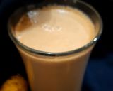 A picture of step 3 of Ferrero Rocher milkshake.