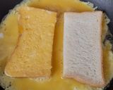 Foto langkah ke 2 dari resep Egg Sandwich Meleleh.