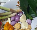 Foto langkah ke 2 dari resep Opor Telur Kentang.