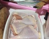รูปขั้นตอนการทำที่ 1 ของ ไก่ต้มน้ำปลาใส่เห็ดหอม
