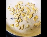 A picture of step 1 of Pears and walnuts creamy chat.