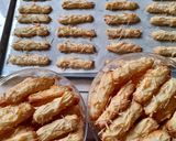Foto langkah ke 5 dari resep Cheese Cookies Putih Telur.