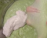 Foto langkah ke 2 dari resep Wijen Hitam Putih Pandan Sourdough Bread (Open Bake Method).