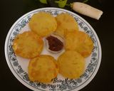 A picture of step 4 of Radish poori Murauri.