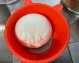 Une image de l'étape 4 de Salade composée de tomates et persil à la mozzarella di buffala et crème de balsamique.