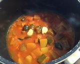 Une image de l'étape 1 de Potage de légumes d'hiver (tomates courgettes aubergines) au fromage.