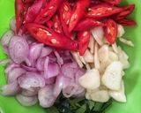 Foto langkah ke 1 dari resep Orek Tempe Daun Jeruk.