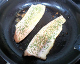 Foto del paso 3 de la receta: Filetes de trucha al toque de limón