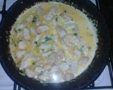 Foto del paso 4 de la receta: Pollo al verdeo con crema