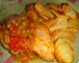 Foto del paso 5 de la receta: Pollo a la portuguesa con papas españolas 