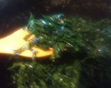 Foto del paso 2 de la receta: Sopa para Hulk, pasta espinacas y salchichas